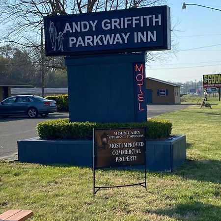 Andy Griffith Parkway Inn ماونت إيري المظهر الخارجي الصورة